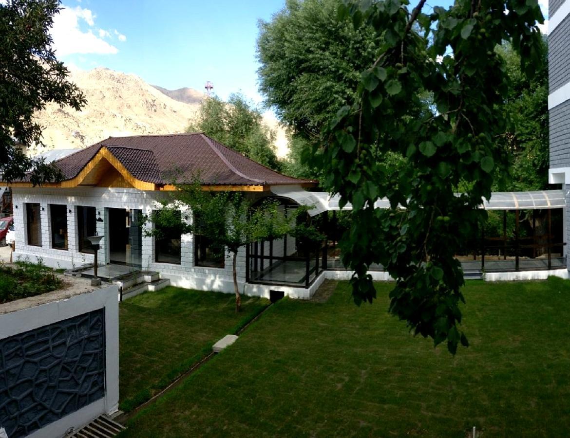 Hotel The Kargil Exterior photo